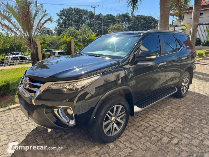 HILUX SW4 2.8 SRX 4X4 7 Lugares 16V Turbo Intercooler