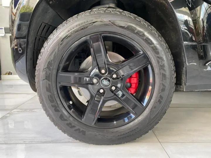 Defender 110 2.0 Turbo SE Si4 Aut.