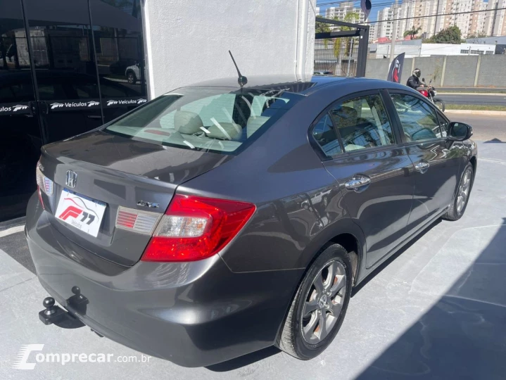 Civic 1.8 16V 4P EXS AUTOMÁTICO
