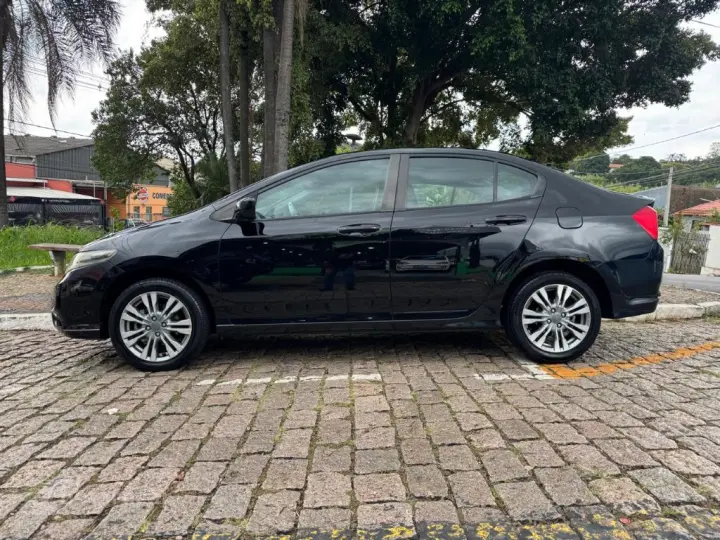 CITY Sedan LX 1.5 Flex 16V 4p Aut.