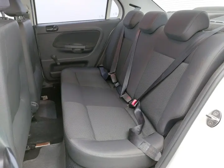 VOYAGE 1.0 12V MPI TOTALFLEX 4P MANUAL