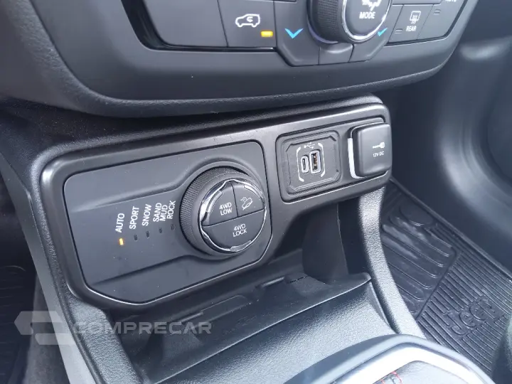 RENEGADE 1.3 T270 TURBO FLEX TRAILHAWK 4X4 AT9