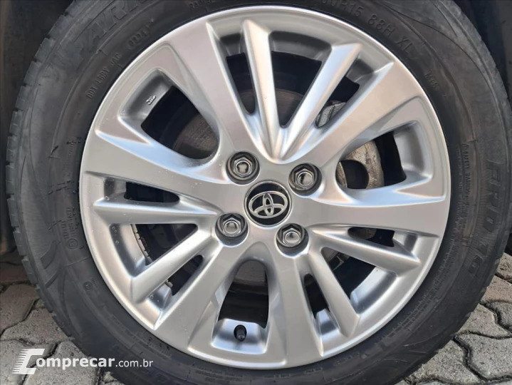 YARIS 1.5 16V FLEX SEDAN XL PLUS TECH MULTIDRIVE