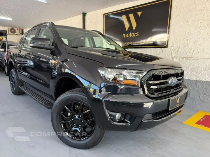 RANGER 2.2 Black 4X2 CD 16V