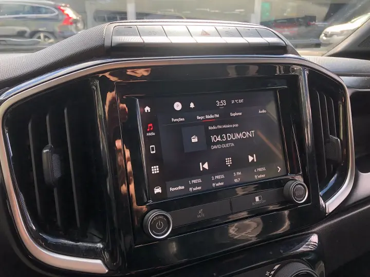 Strada 1.3 Firefly Flex Volcano Cd Cvt