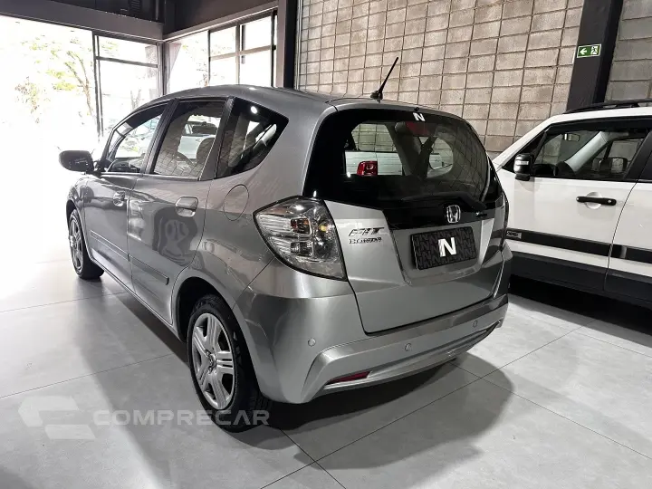 FIT 1.4 CX 16V FLEX 4P AUTOMÁTICO