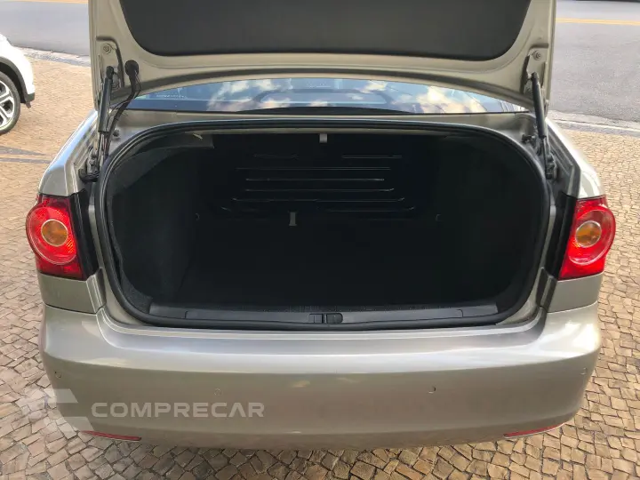 Polo Sedan 1.6 Mi 8V Flex 4P Automatizado
