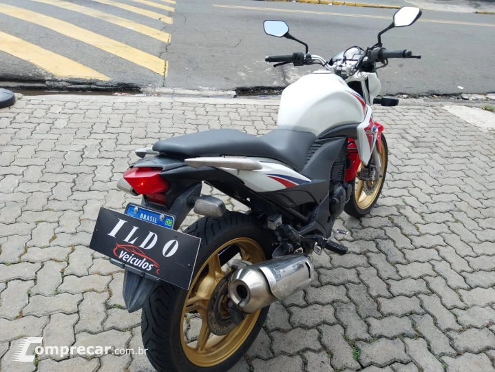 CB300R