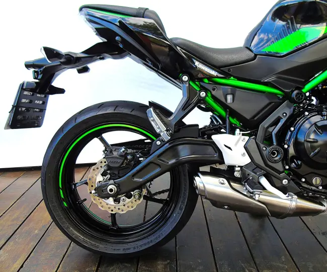 KAWASAKI Z650 ABS