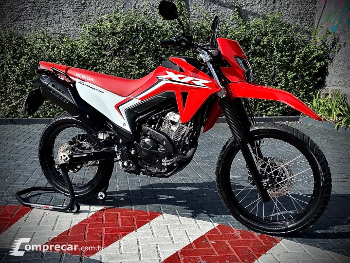 XR 300L TORNADO