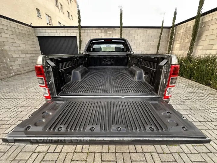 RANGER 2.5 XLS 4X2 CS 16V FLEX 2P MANUAL