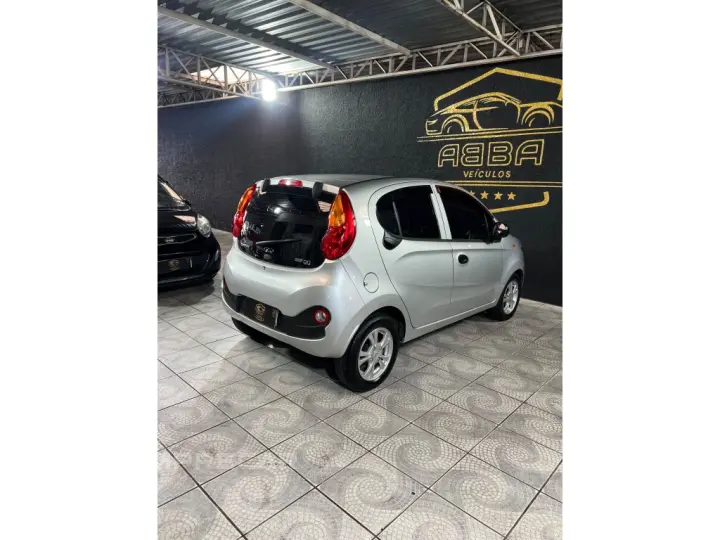 QQ 1.0 MPFI LOOK 12V FLEX 4P MANUAL