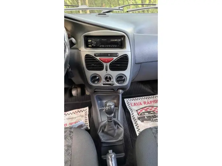 PALIO 1.0 MPI FIRE CELEBRATION 8V FLEX 4P MANUAL