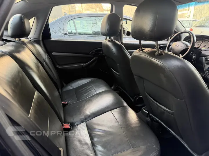 FOCUS 1.6 GLX SEDAN 8V FLEX 4P MANUAL