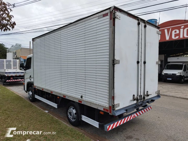 Delivery Express 2.8 Prime + Baú Facchini