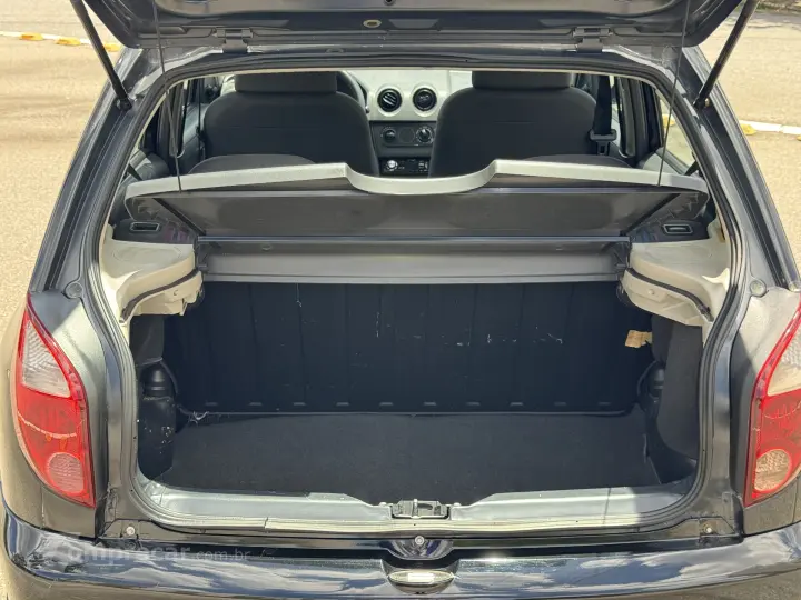 CELTA 1.0 MPFI Life 8V