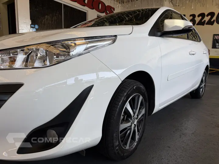 YARIS 1.5 16V Sedan XS Connect