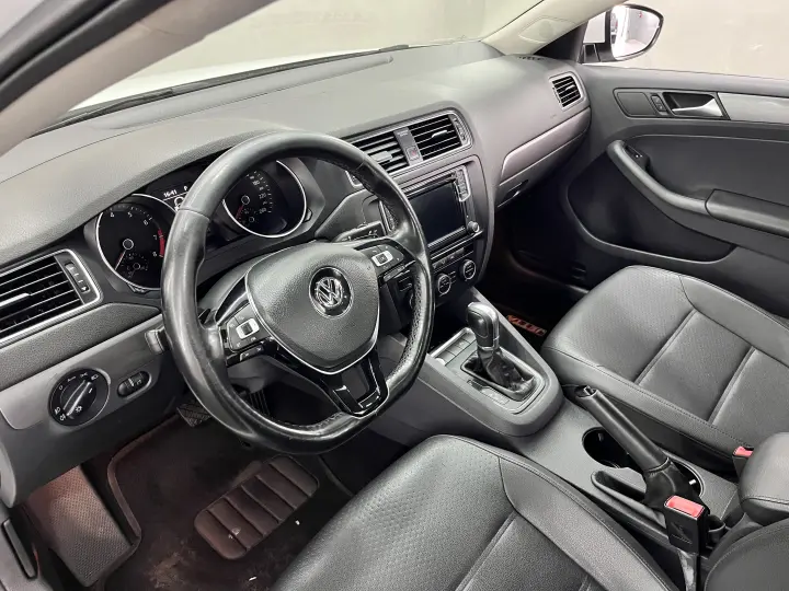 JETTA 1.4 16V TSI Comfortline