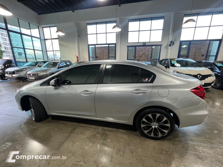 Civic Sedan LXR 2.0 Flexone 16V Aut. 4p