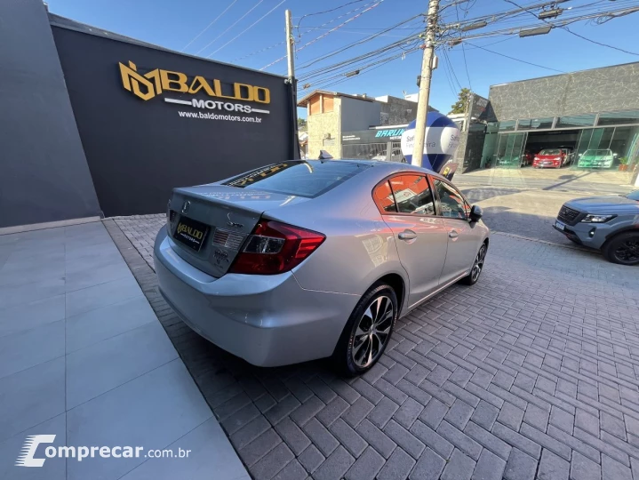Civic Sedan LXR 2.0 Flexone 16V Aut. 4p