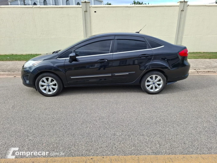 FIESTA 1.6 SE Sedan 16V