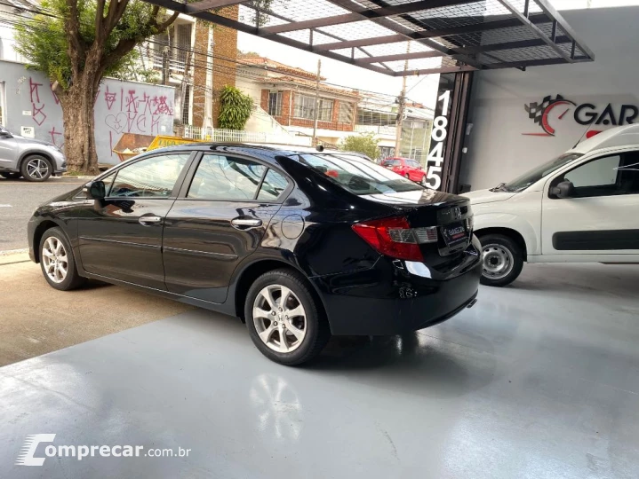 Civic Sedan EXS 1.8/1.8 Flex 16V Aut. 4p