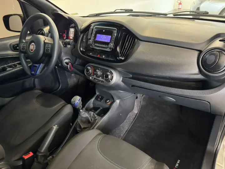 Uno 1.4 4P FLEX SPORTING