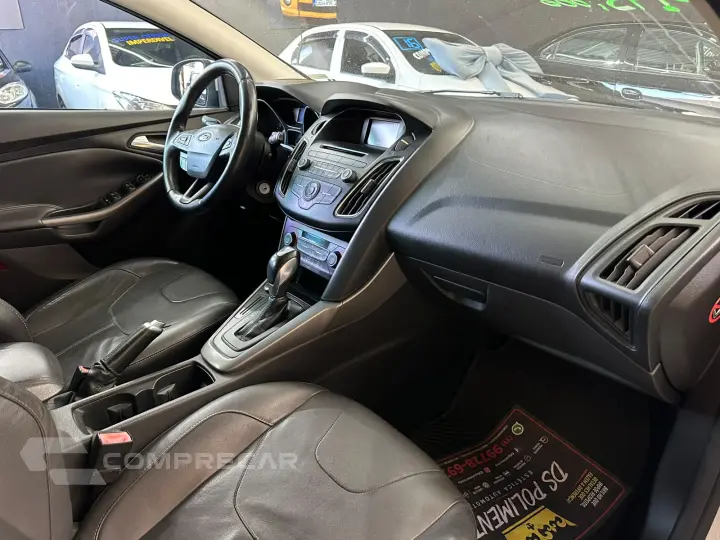 FOCUS 2.0 Titanium Hatch 16V