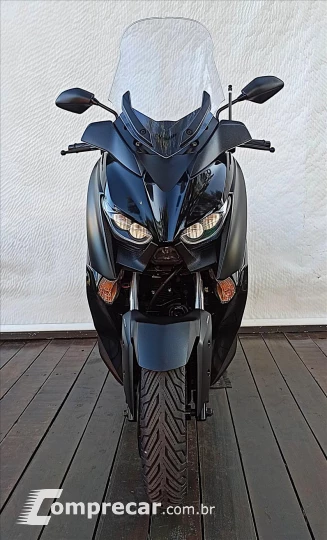 XMAX ABS