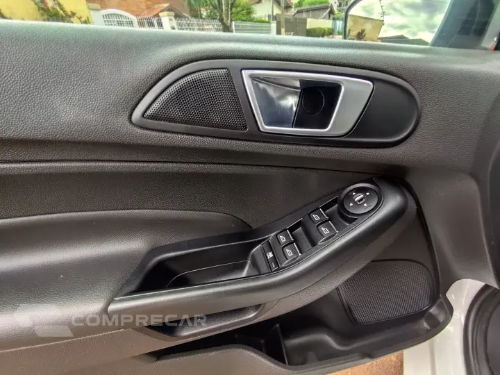 FIESTA 1.6 TITANIUM HATCH 16V FLEX 4P MANUAL