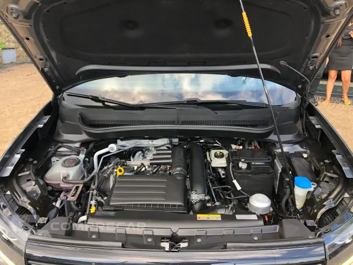 T-Cross 1.4 250 Tsi Total Flex Highline Automático