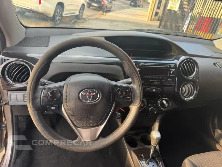 ETIOS 1.5 X Plus Sedan 16V