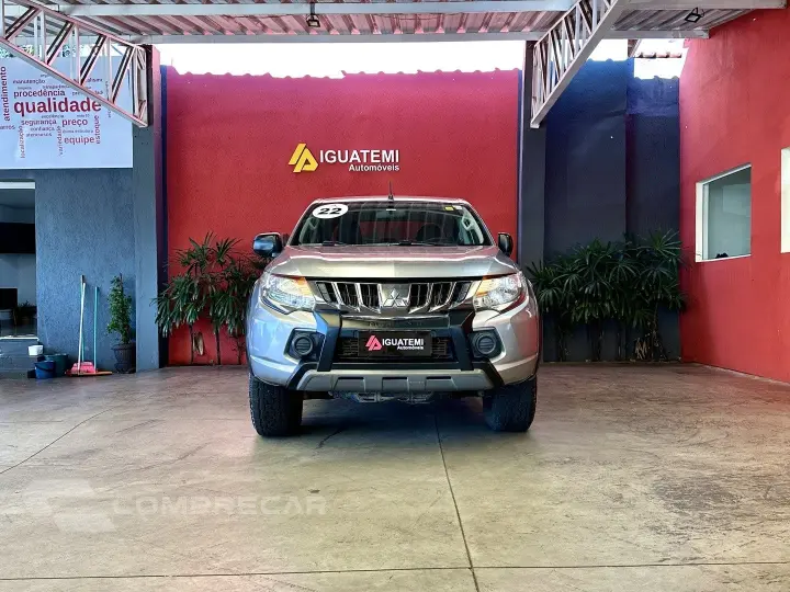 L200 TRITON 2.4 16V TURBO DIESEL OUTDOOR GLS CD 4X4 AUTOMÁTI