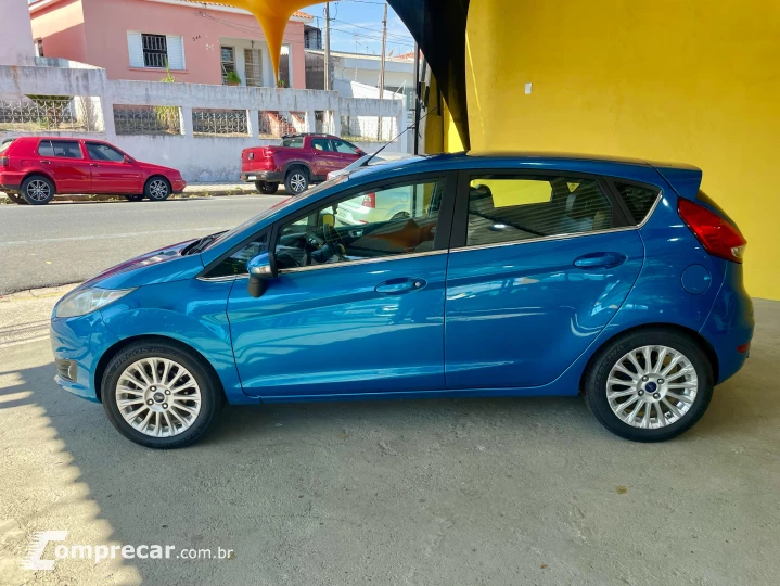 FIESTA 1.6 Titanium Hatch 16V