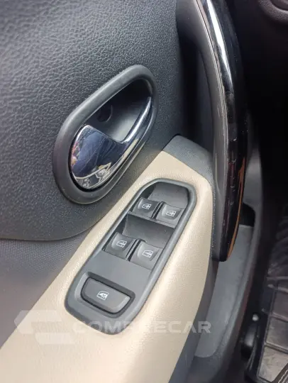 SANDERO 1.6 16V SCE Stepway Iconic