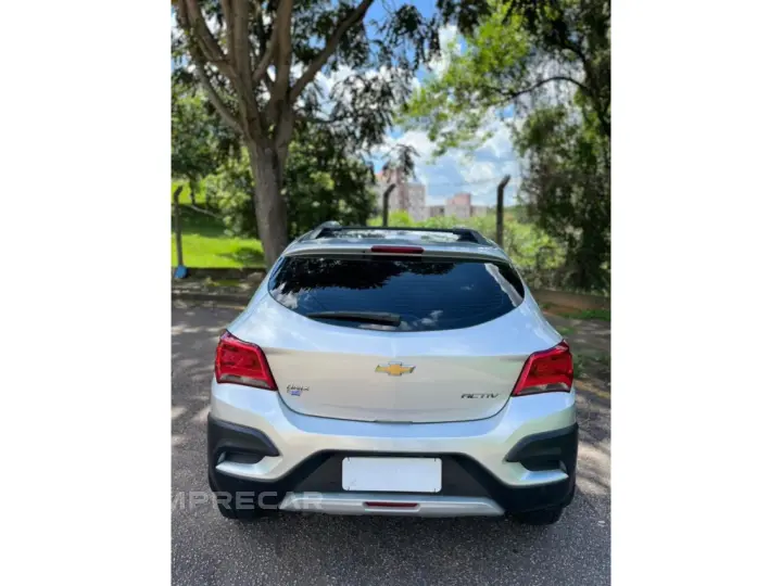 ONIX 1.4 MPFI ACTIV 8V FLEX 4P AUTOMÁTICO