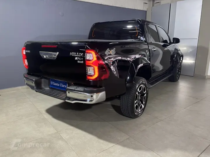 HILUX 2.8 D-4D TURBO DIESEL CD SRX PLUS 4X4 AUTOMÁTICO