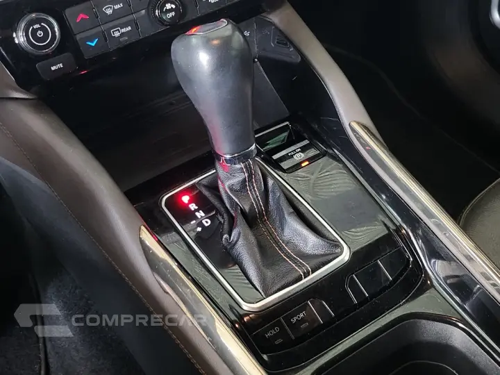 COMMANDER 1.3 T270 TURBO FLEX OVERLAND AT6
