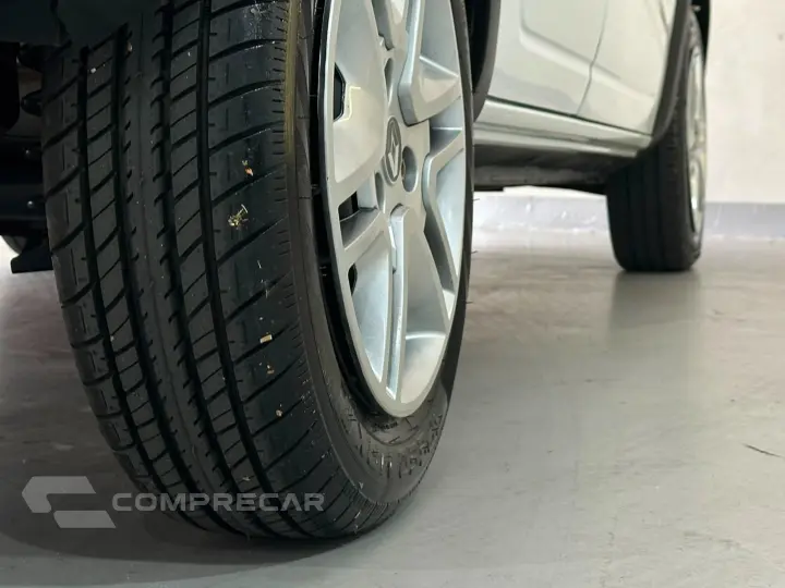 Kwid KWID Zen 1.0 Flex 12V 5p Mec.
