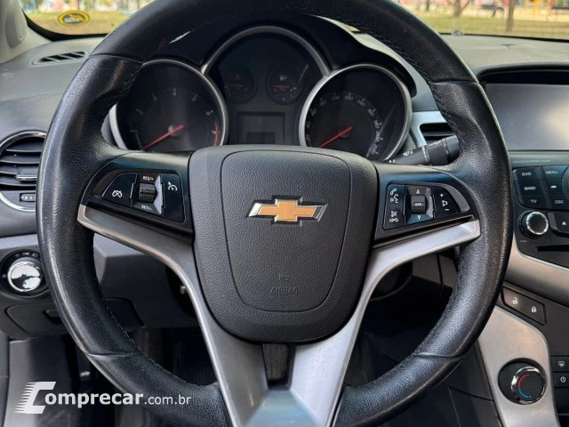 CRUZE SEDAN - 1.8 LT 16V 4P AUTOMÁTICO