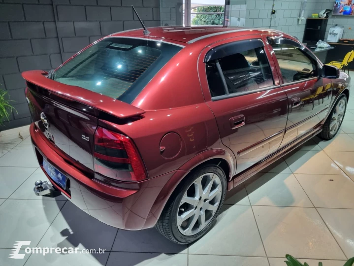 ASTRA 2.0 MPFI Advantage 8V