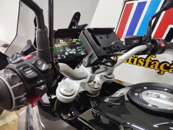 F850 GS TRIPLE BLACK