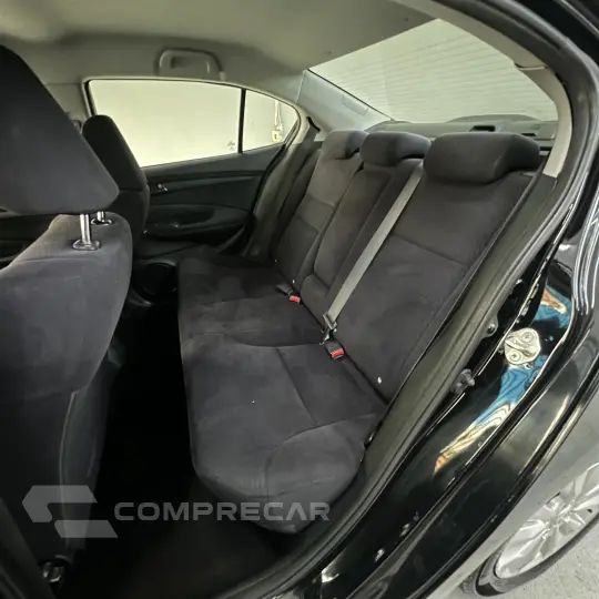 CITY Sedan LX 1.5 Flex 16V 4p Aut.