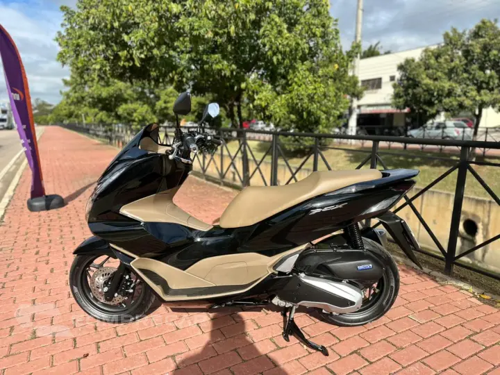 PCX 160 DLX ABS