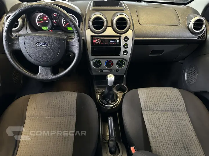 FIESTA 1.6 MPI Class Sedan 8V