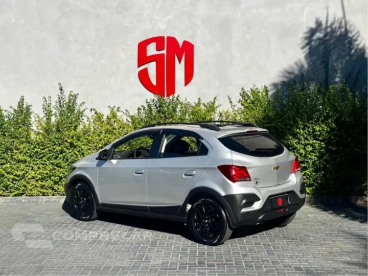 ONIX 1.4 MPFI ACTIV 8V FLEX 4P AUTOMÁTICO