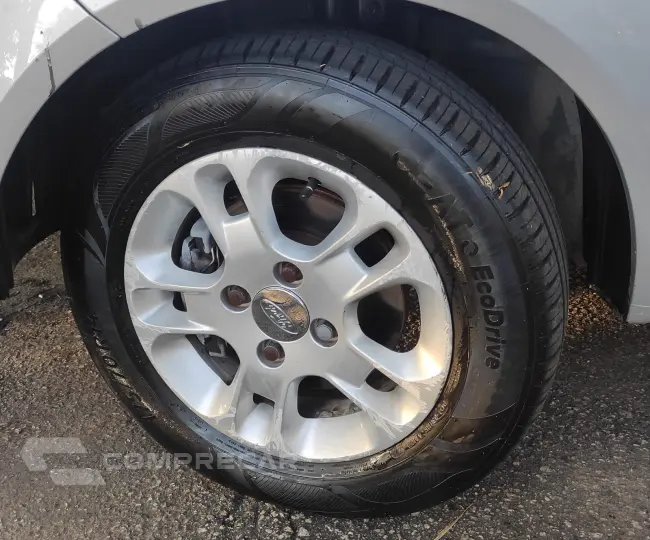 FIESTA 1.6 MPI Class Sedan 8V
