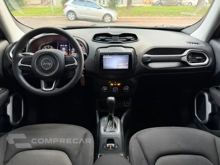 Renegade 1.8 16V Flex 4P Automático