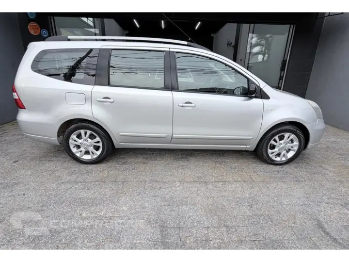 GRAND LIVINA 1.8 S 16V FLEX 4P MANUAL