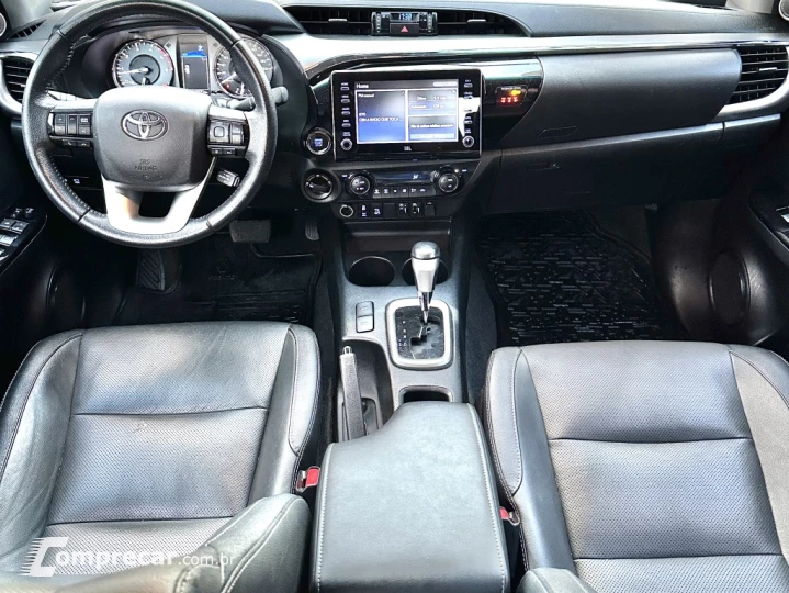 HILUX 2.8 D-4D TURBO DIESEL CD SRX 4X4 AUTOMÁTICO